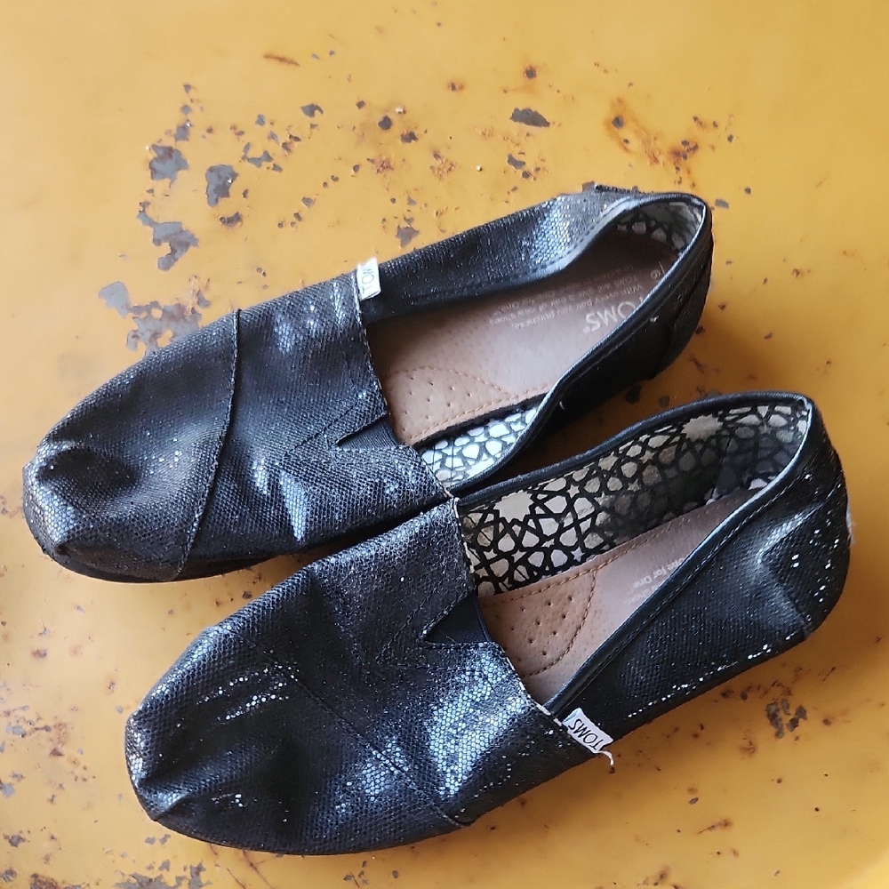 TOMS Women's Black Sparkly Slip-On Shoes